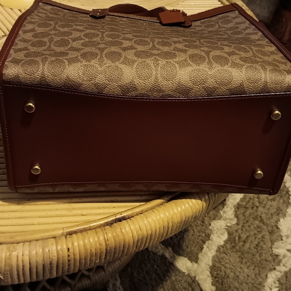 Coach handbag - Picture 2 of 6